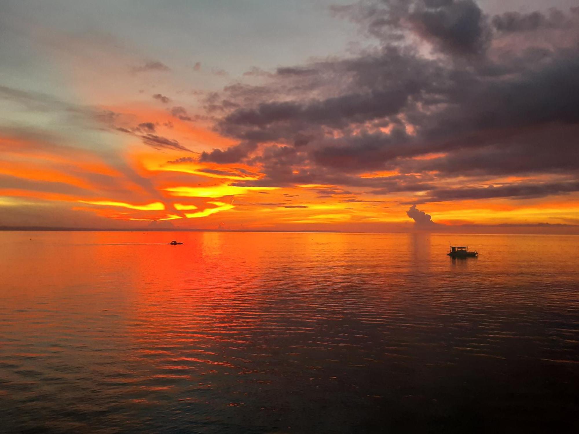 Sunset Vista Sea Front Guest House Union  Екстериор снимка